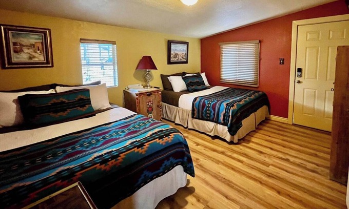 San Lorenzo Cabin | Inviting Cabin at Inn at Lake Roberts with Scenic Views