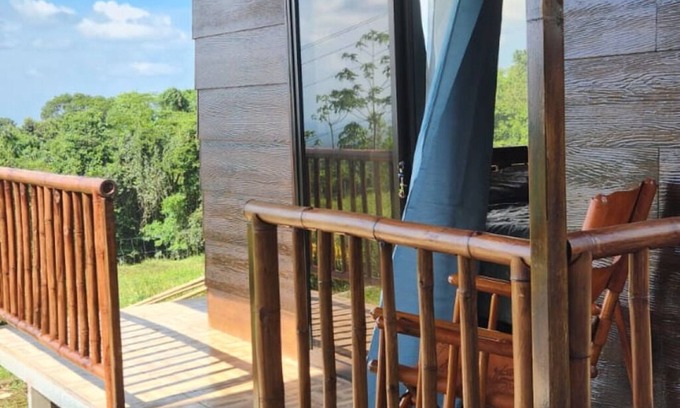 Colonia del Toro Cabin | Intimate Cabin for Couples Near Bajos del Toro Waterfalls