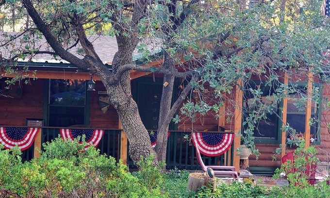 Strawberry Cabin | Pet-Friendly Whispering Woods: Cozy Cabin Retreat in Arizona