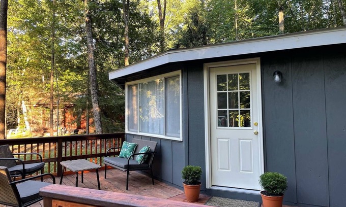 Hawley Cabin | Serene Cabin Retreat with Spa & Lake Views Near Hiking