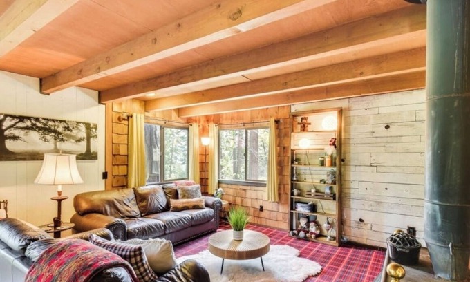 Arnold Cabin | Inviting Cabin Retreat with Lake View & Family-Friendly Perks