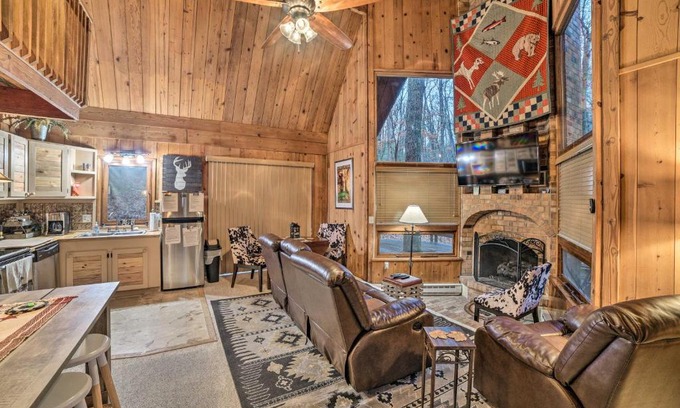 Massanutten House | Charming Cabin Escape Near Massanutten Resort & Water Park