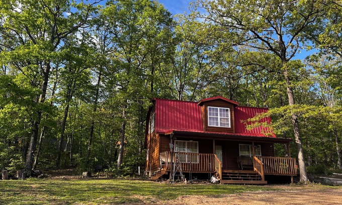 Winslow Cabin | Inviting Cabin with Meadow Views & Unique Amenities Await