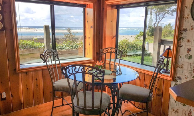 Netarts House | Charming Bay View Cabin with Pet-Friendly Amenities