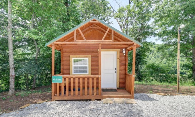 Huntsville Apartment | Charming Cabin with ATV Trails and Mountain Views!