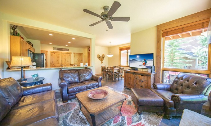Keystone House | Amazing End of Summer & Fall Rates with Spa and Pool Access!