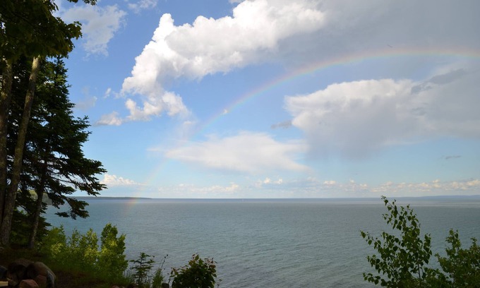 La Pointe Cabin | Inviting Cabin with Majestic Views, Close to Town