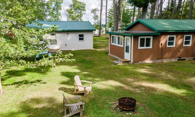 Arkdale Cabin | Inviting Cabin with Private Pier on Lake Petenwell