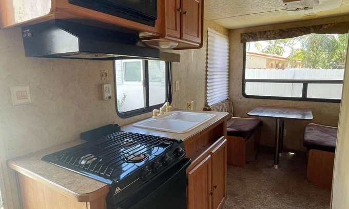 Old Seminole Heights House | Comfortable Camper Stay Near Busch Gardens & Pet Friendly!