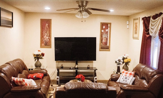 Canal Winchester House | Cozy Canal Winchester home! 5 minutes from shopping centers