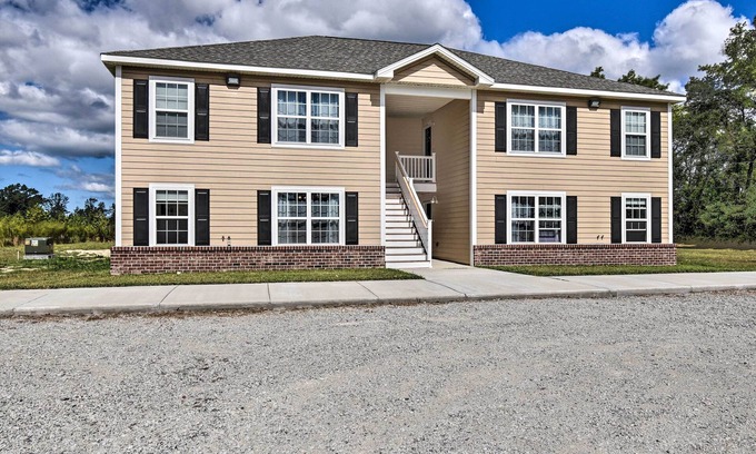 Cape Charles Apartment | Inviting Cape Charles Apartment Steps from the Beach
