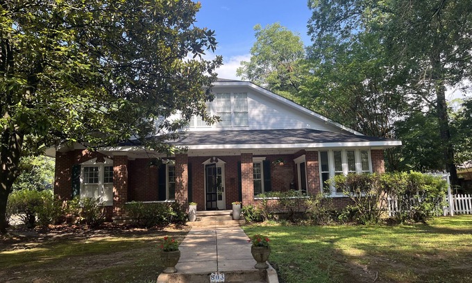 Oxford Apartment | Charming Carriage House Near Oxford Square – Guest Rated 10/10
