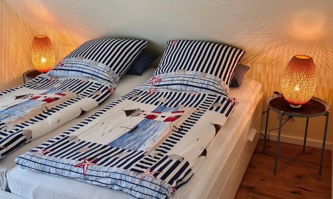 Middels Apartment | Family-Friendly Apartment with Playroom & Ocean Views in Aurich