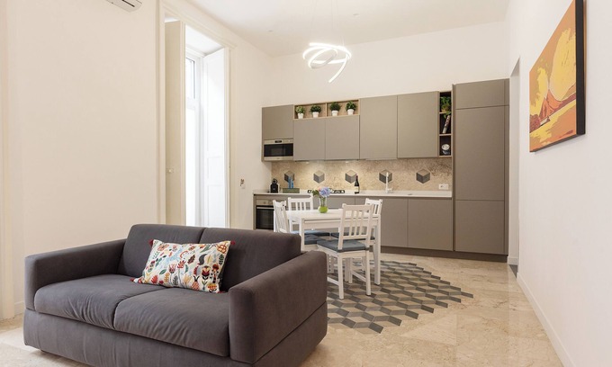 Historical Center Apartment | Family-Friendly Apartment in Central Location, 7 Min Walk to Metro