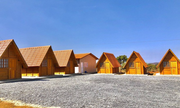 Alto Paraiso de Goias Ski Chalet | Inviting Chalets Near Chapada dos Veadeiros, Family-Friendly