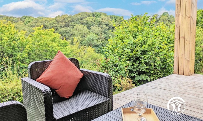 Saint-Berthevin Cottage | Cozy chalet for 4, terrace, 2 bedrooms at Coupeau camping