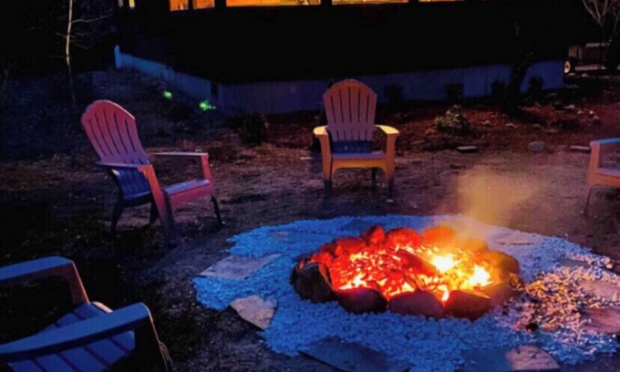 Kimball Lake Shores Cabin | Relaxing Chalet with Hot Tub & Pet-Friendly Comfort