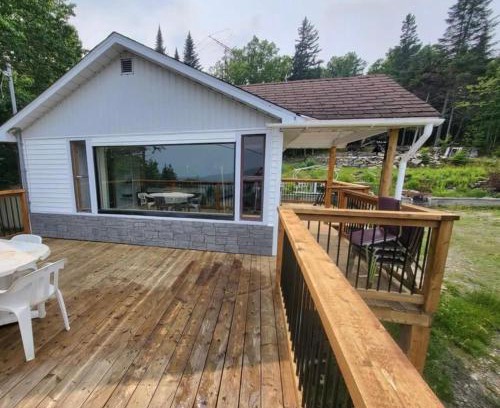 Notre-Dame-Des-Bois Ski Chalet | Charming Chalet with Incredible Mountain Views
