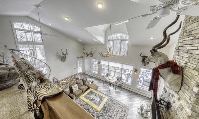 Ellicottville Ski Chalet | Inviting Chalet with Breathtaking Views Near Ski Resort