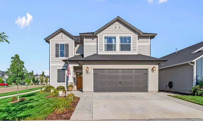 Eagle House | Inviting Home with Pool & Spa in Eagle, ID