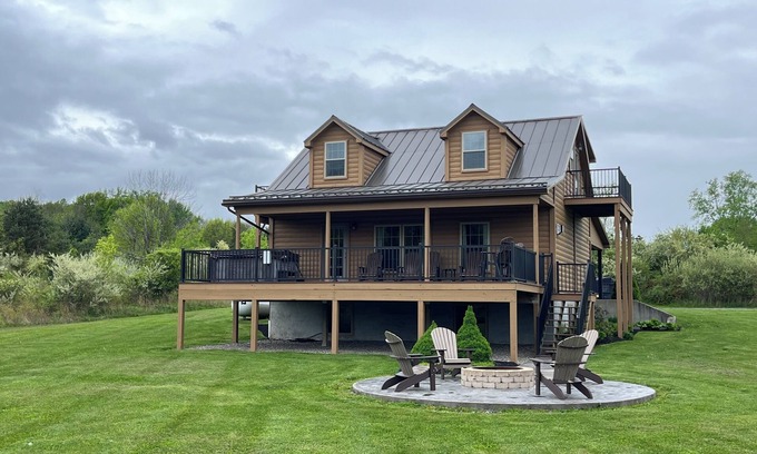 Himrod House | Relaxing Chateau Retreat with Pool and Spa Amenities