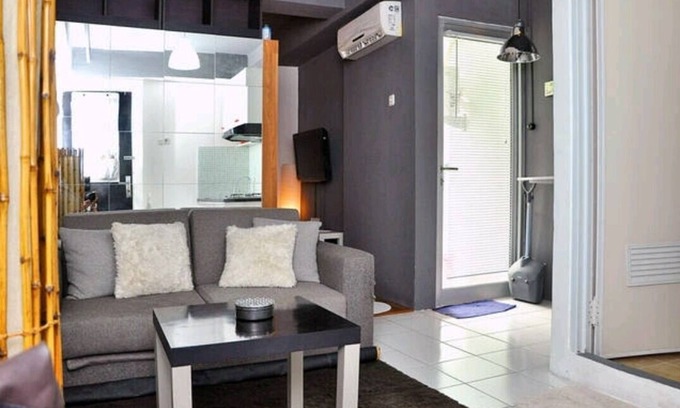 East Jakarta Apartment | Budget-Friendly Studio Apartment with Pool & Breakfast