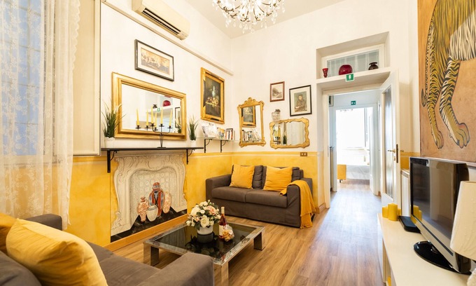 Rione V Ponte Apartment | Elegant Suite with Spa & Kitchen near Campo de’ Fiori