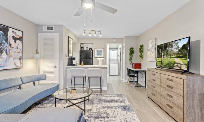 Allandale Apartment | Chic Studio Retreat Minutes from Downtown & Domain