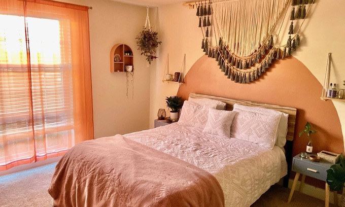 West End Apartment | Inviting Central Apartment Near DC with Spa & Hot Tub