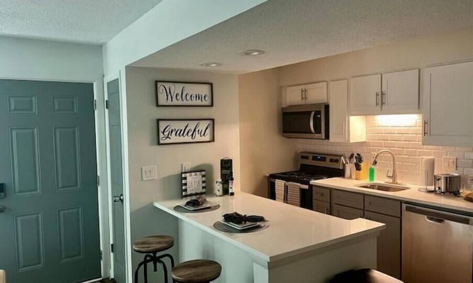 Huntsville Apartment | Inviting Studio Suite with Kitchen & Child-Friendly Amenities