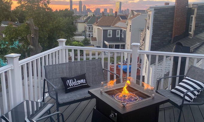 Dudley - Brunswick King Apartment | Inviting In-Law Suite with Boston Skyline Views & Kitchen