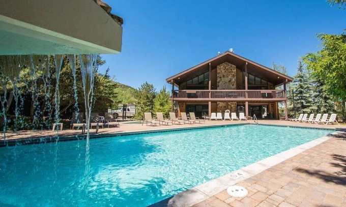 Park City Condo | Inviting Condo at Canyons Village with Pool & Spa Access