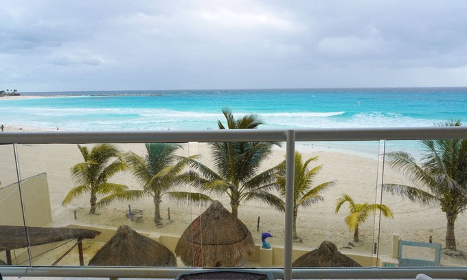Punta Cancun Apartment | Perfect Condo Caribe Front in the Heart of Hotel Zone