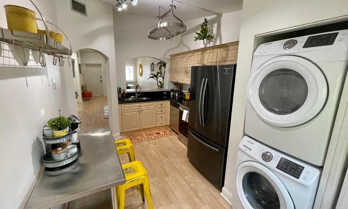 Palm Beach - West Palm Beach Apartment | Welcoming Condo with Pool and Pet-Friendly Amenities