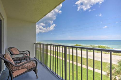 Ormond-by-the-Sea Apartment | Inviting Condo with Pool Steps from Ormond Beach!