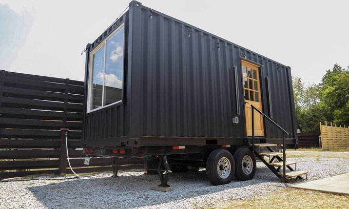 Athens Apartment | Trendy Container Home Retreat with Pool & Spa for Explorers