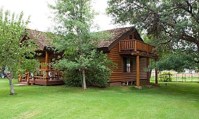 Cornville House | Tranquil Waterfront Cabin Retreat Near Sedona - Guest Rated 10/10