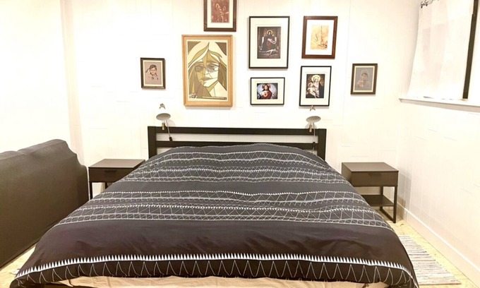 Cordova Bay House | Inviting Cordova Bay Suite: 5 Min Walk to the Beach!