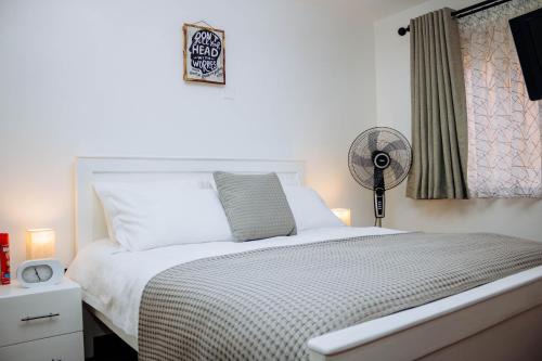 Parklands Apartment | Chic Studio Haven with Breakfast & Family Amenities