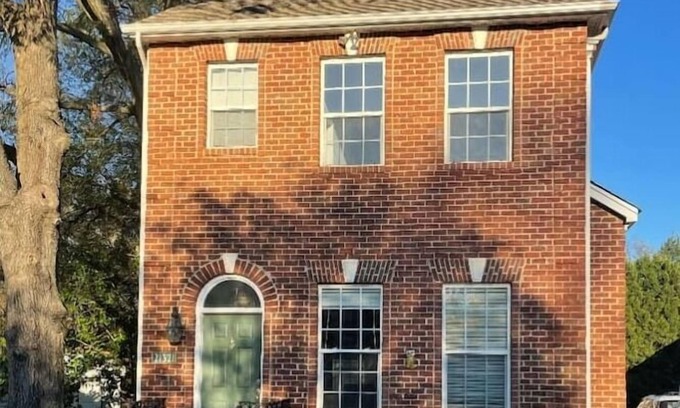 Cornelius House | Inviting Corner Townhome with Pet-Friendly Amenities
