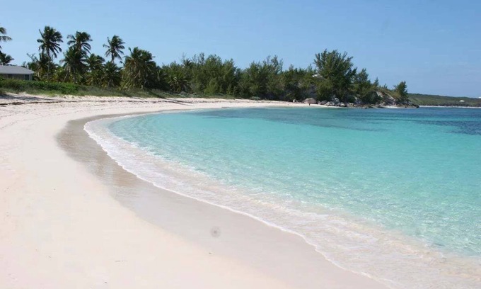 Governor's Harbour Cottage | Cozy Cottage, Walk to Spectacular Twin Coves Beach