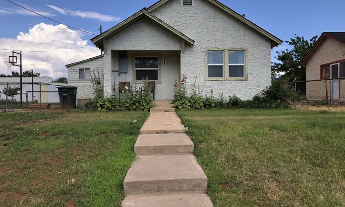 Blanding Cottage | Inviting Cottage Steps Away from Top Attractions