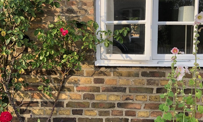 Raa Cottage | Charming Beachside Cottage for Families - 10/10 Guest Rated