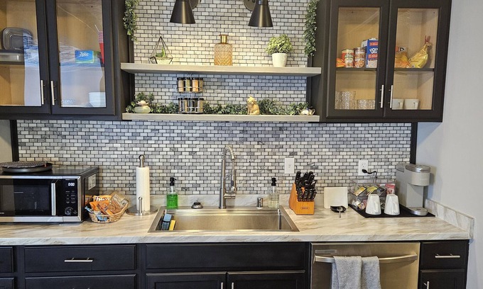 Danville House | Inviting Cottage in Schoolfield - Perfect for Families