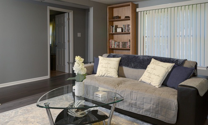 Will County House | Pet-Friendly Cottage Steps from Historic Route 66, Rated 9.4