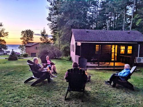 Sodus House | Exceptional Cottage Retreat in the Woods, Pet-Friendly