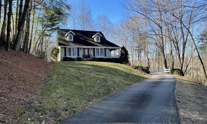 Saluda House | Forest Retreat: Pet-Friendly Cottage Steps from Saluda