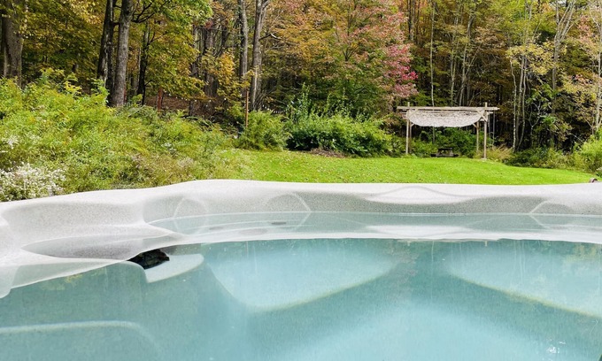 Livingston Manor Cottage | Inviting Cottage in Livingston Manor with Hot Tub & Fire Pit