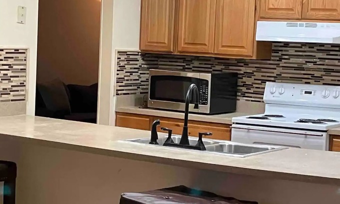 Tampa House | Inviting Country Retreat with Pet-Friendly Amenities