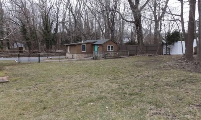 Miller Place Cottage | Inviting Country Cottage #4 with Breakfast & Family Amenities